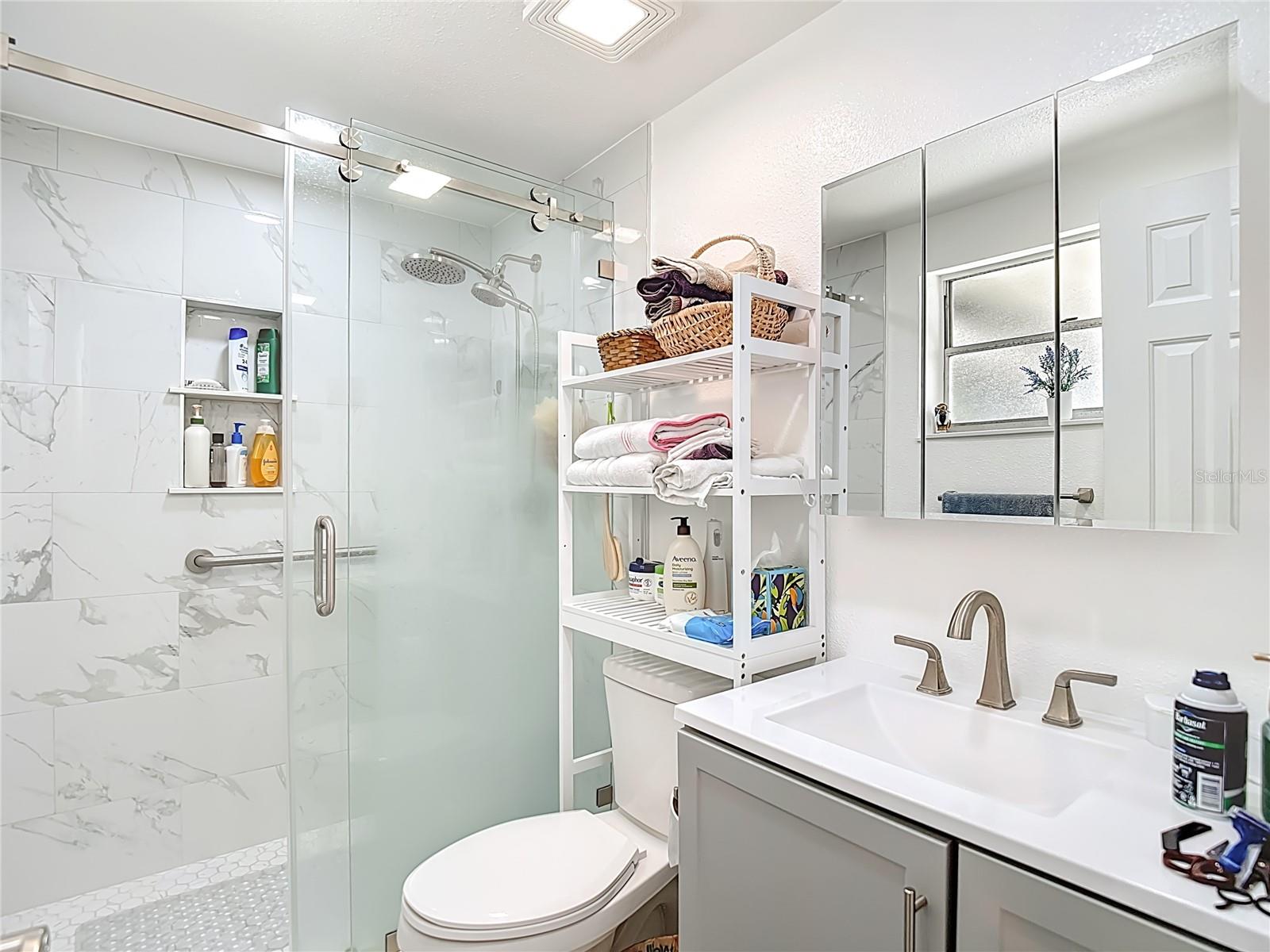 Image 38 of 61 For 19014 Sunlake Boulevard