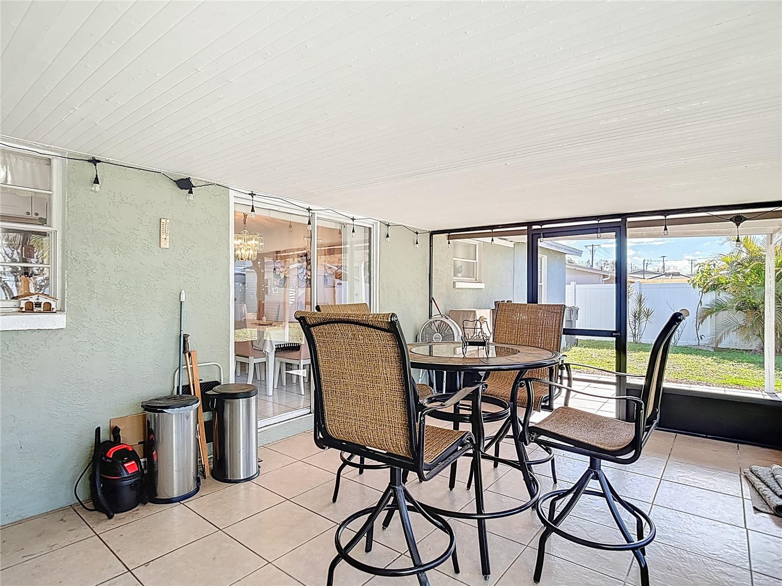 Image 49 of 61 For 19014 Sunlake Boulevard