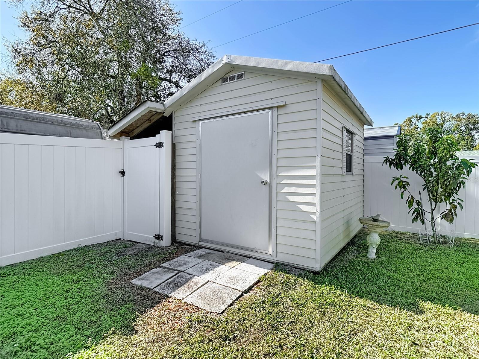 Image 57 of 61 For 19014 Sunlake Boulevard