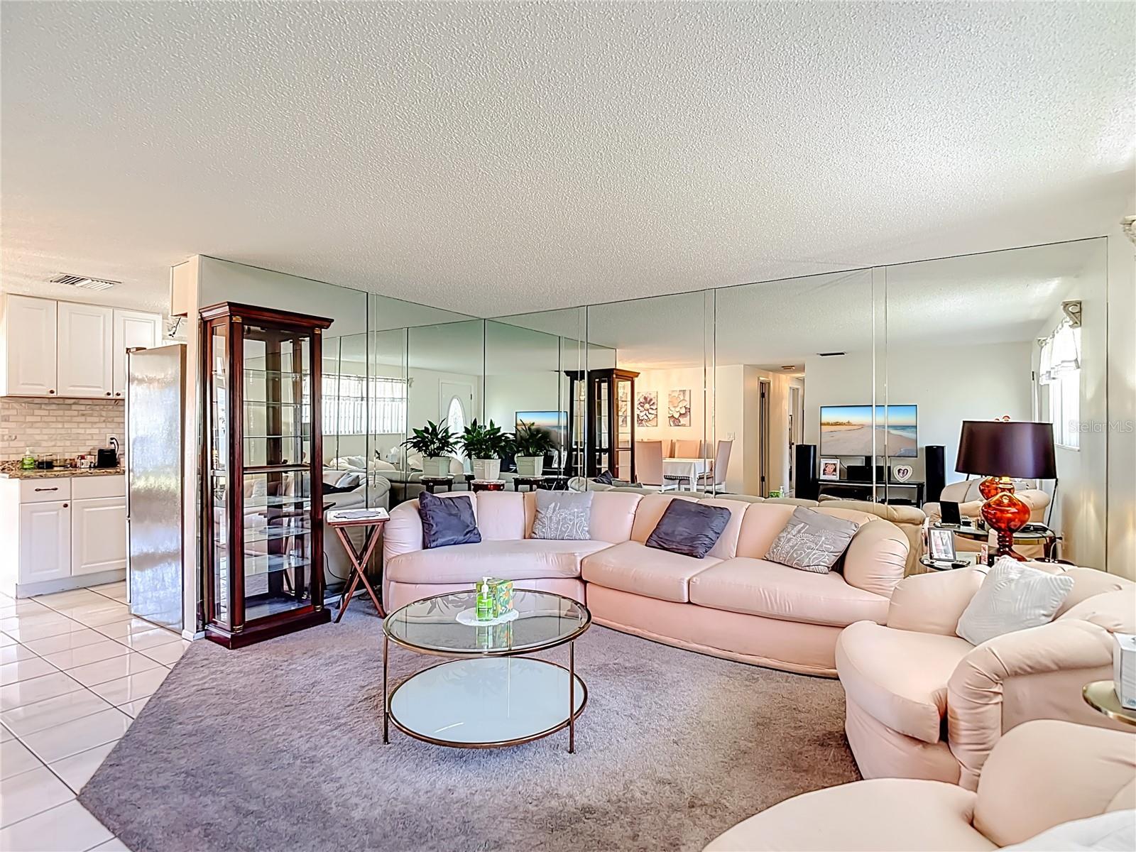 Image 6 of 61 For 19014 Sunlake Boulevard