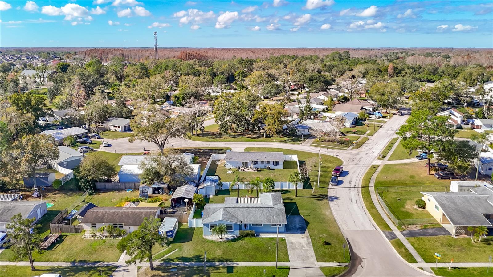 Image 7 of 61 For 19014 Sunlake Boulevard