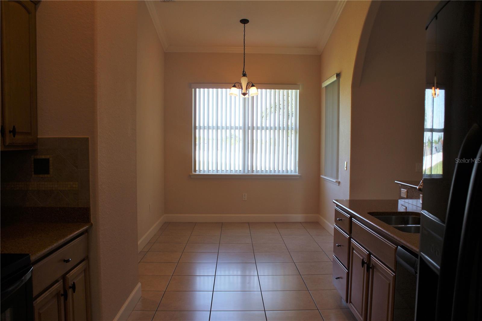 Image 14 of 39 For 4406 Mandolin Boulevard