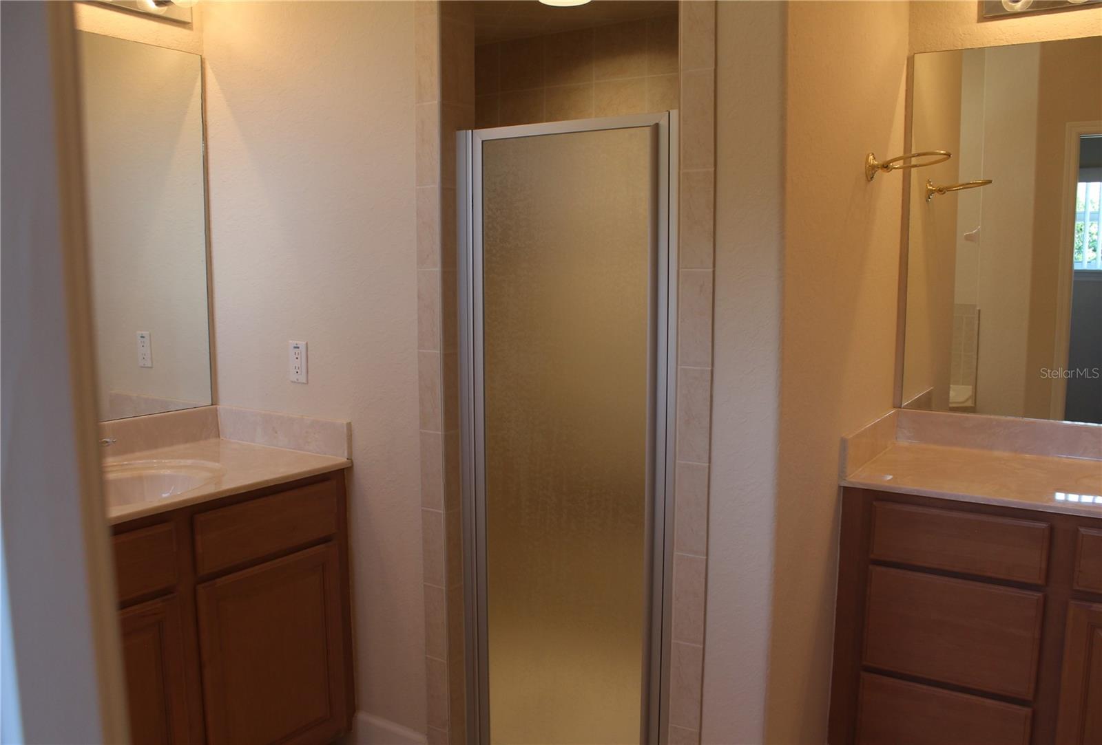 Image 22 of 39 For 4406 Mandolin Boulevard