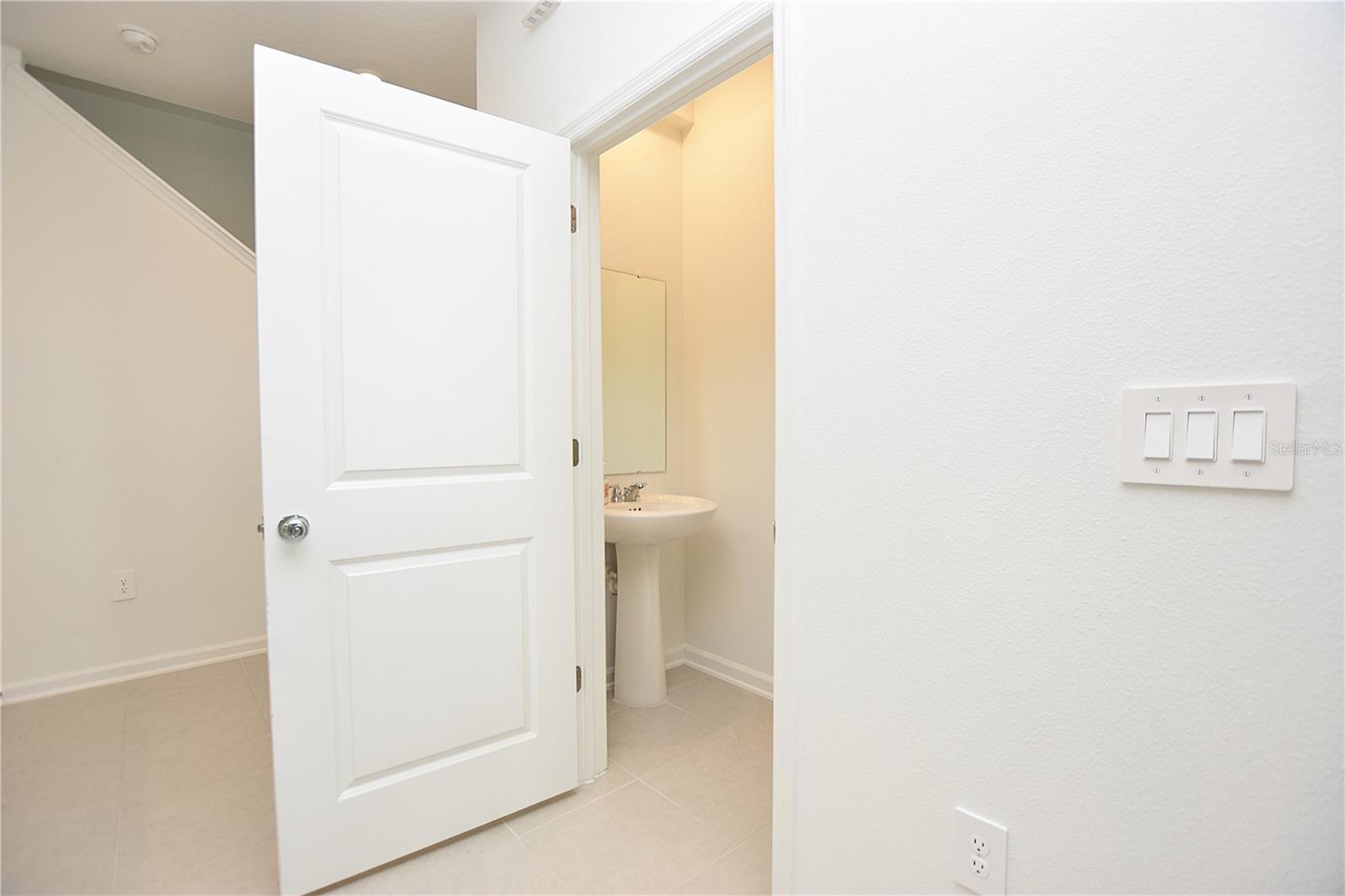 Image 21 of 39 For 349 Sol Vista Drive