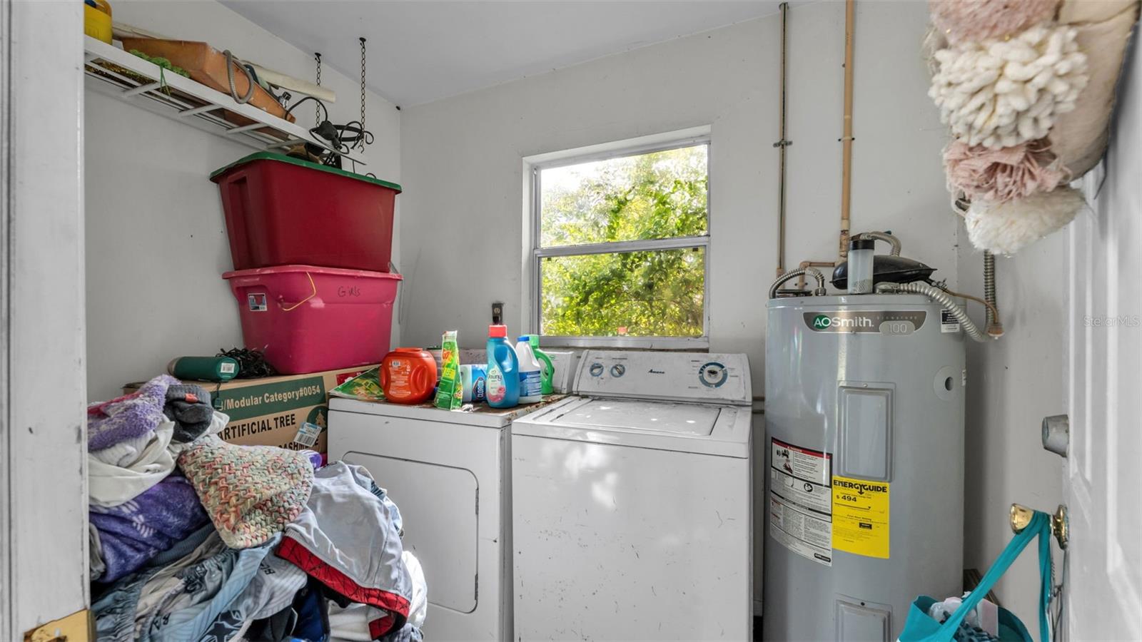 Image 13 of 32 For 860 Charmil Avenue