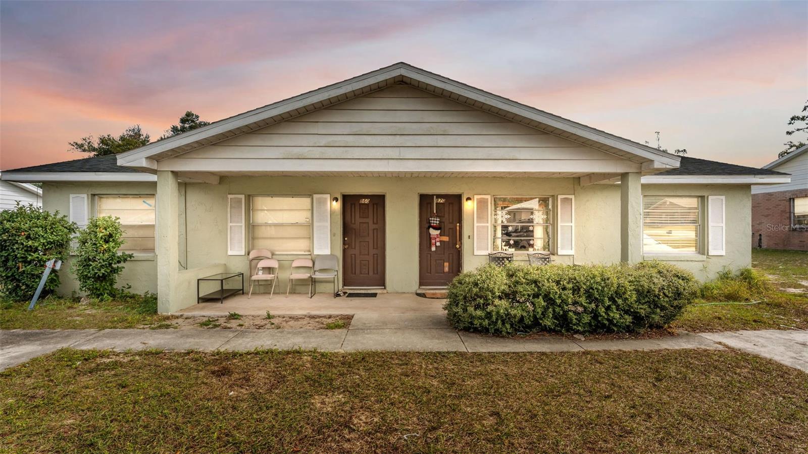 Image 32 of 32 For 860 Charmil Avenue