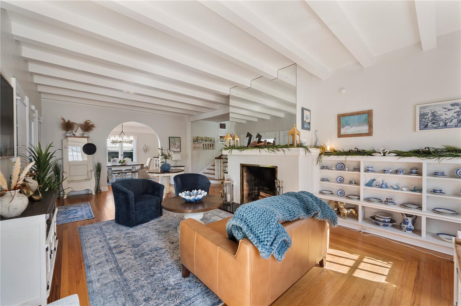 Image 11 of 95 For 2214 Coventry Avenue