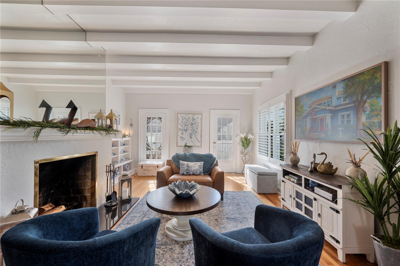 Image 13 of 95 For 2214 Coventry Avenue