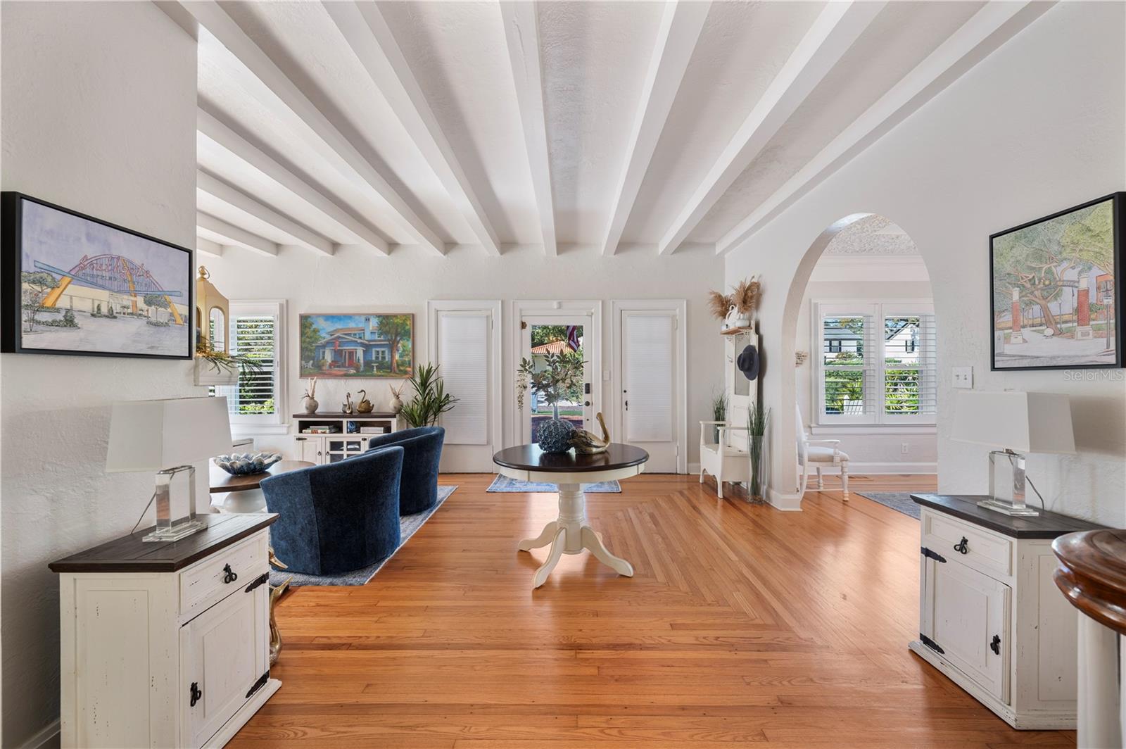 Image 14 of 95 For 2214 Coventry Avenue