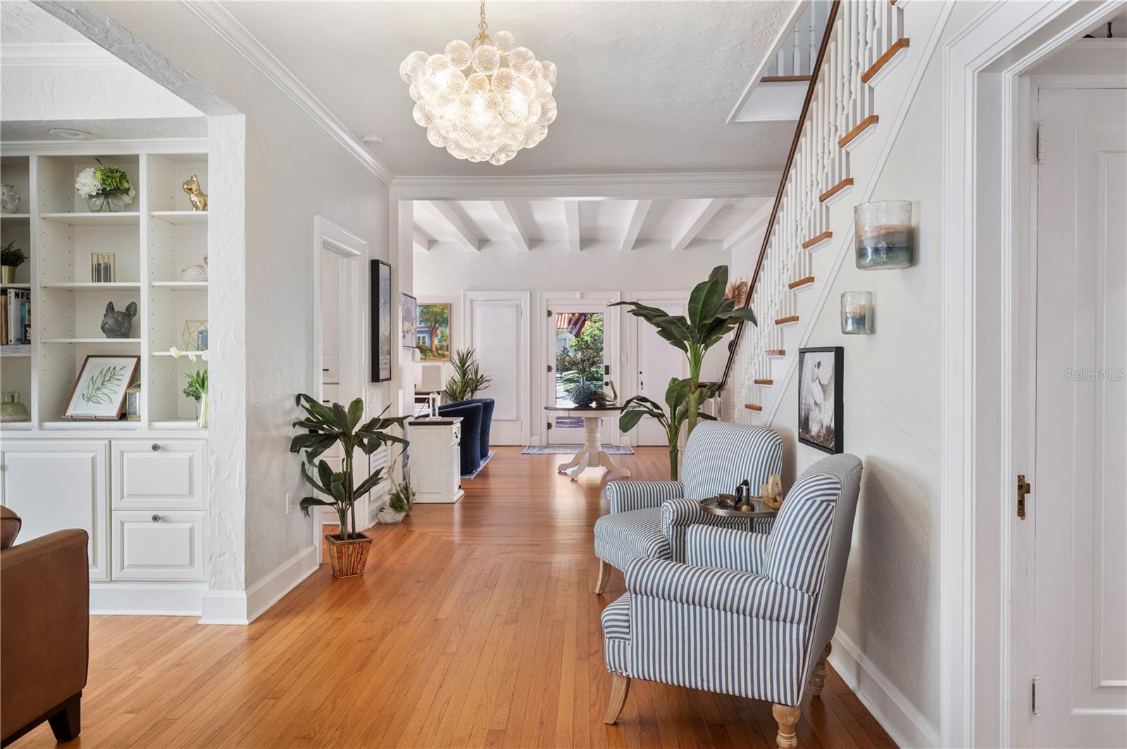 Image 24 of 95 For 2214 Coventry Avenue