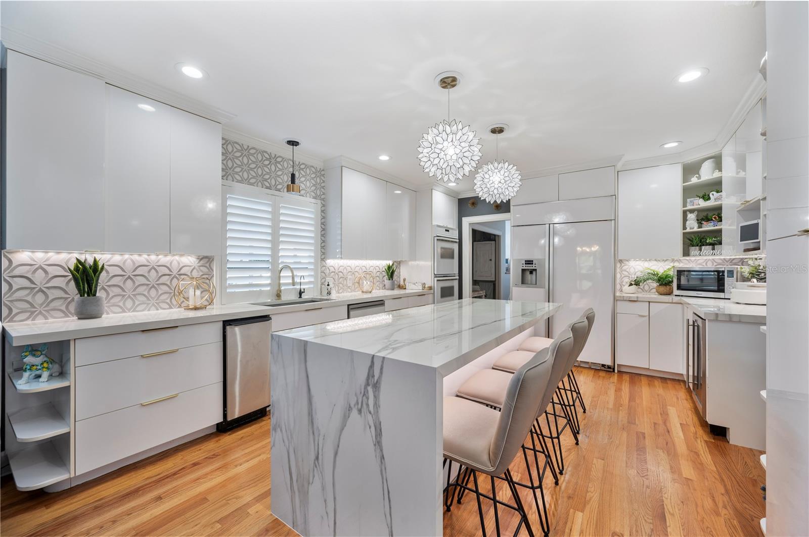 Image 29 of 95 For 2214 Coventry Avenue