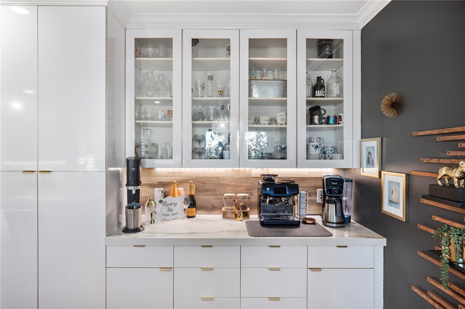 Image 35 of 95 For 2214 Coventry Avenue