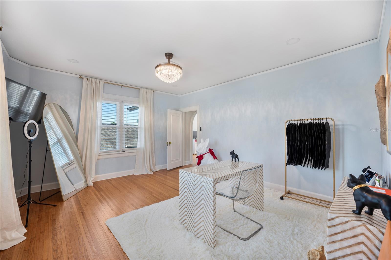 Image 53 of 95 For 2214 Coventry Avenue