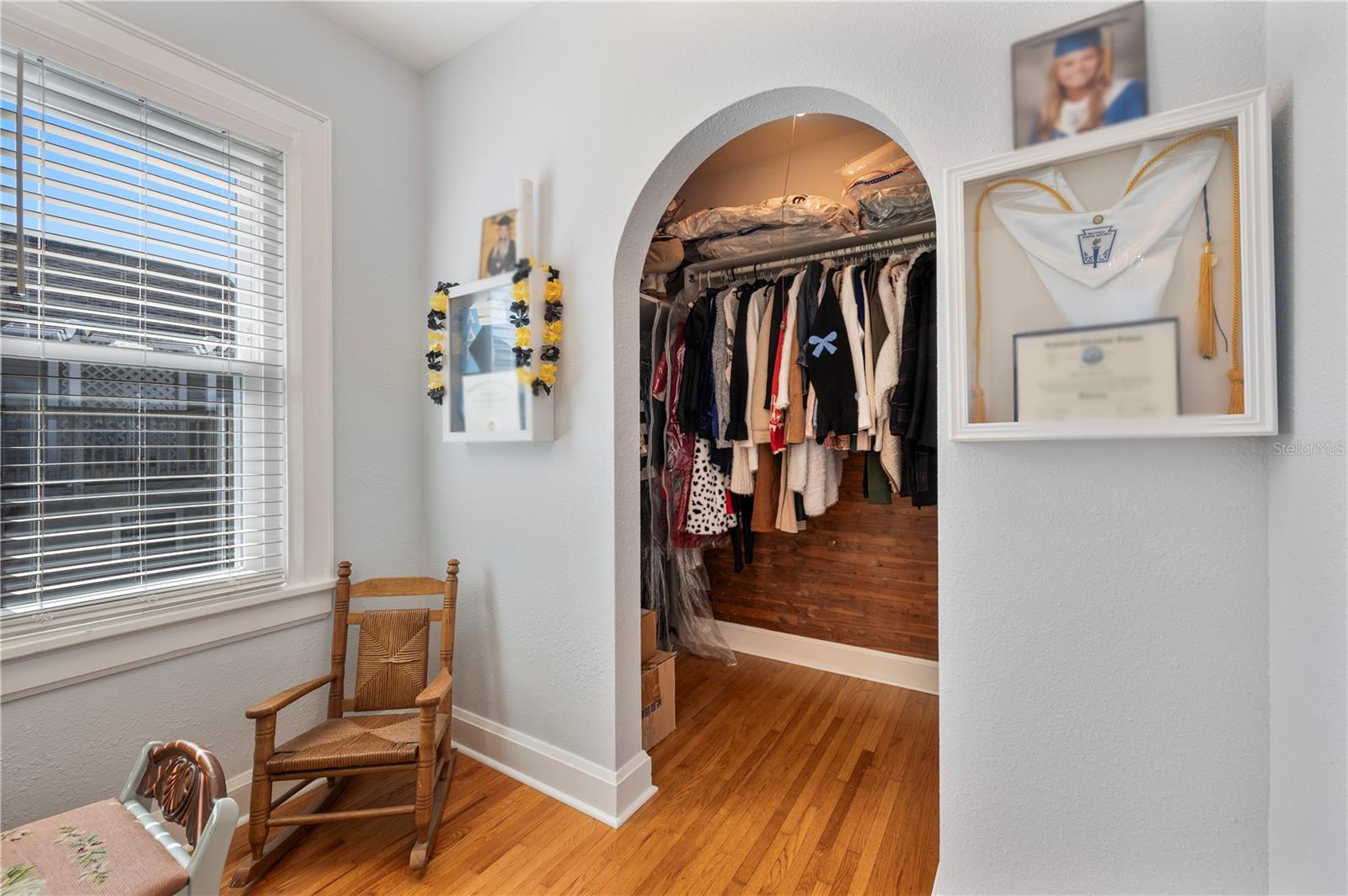 Image 60 of 95 For 2214 Coventry Avenue