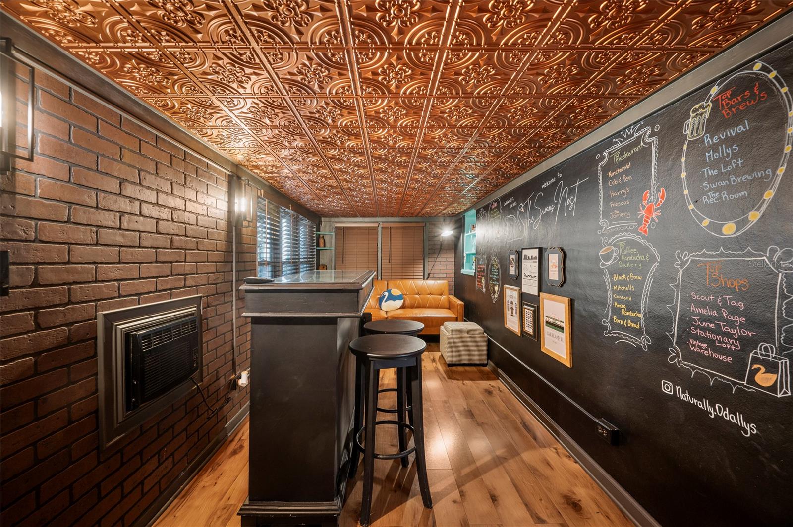 Image 66 of 95 For 2214 Coventry Avenue