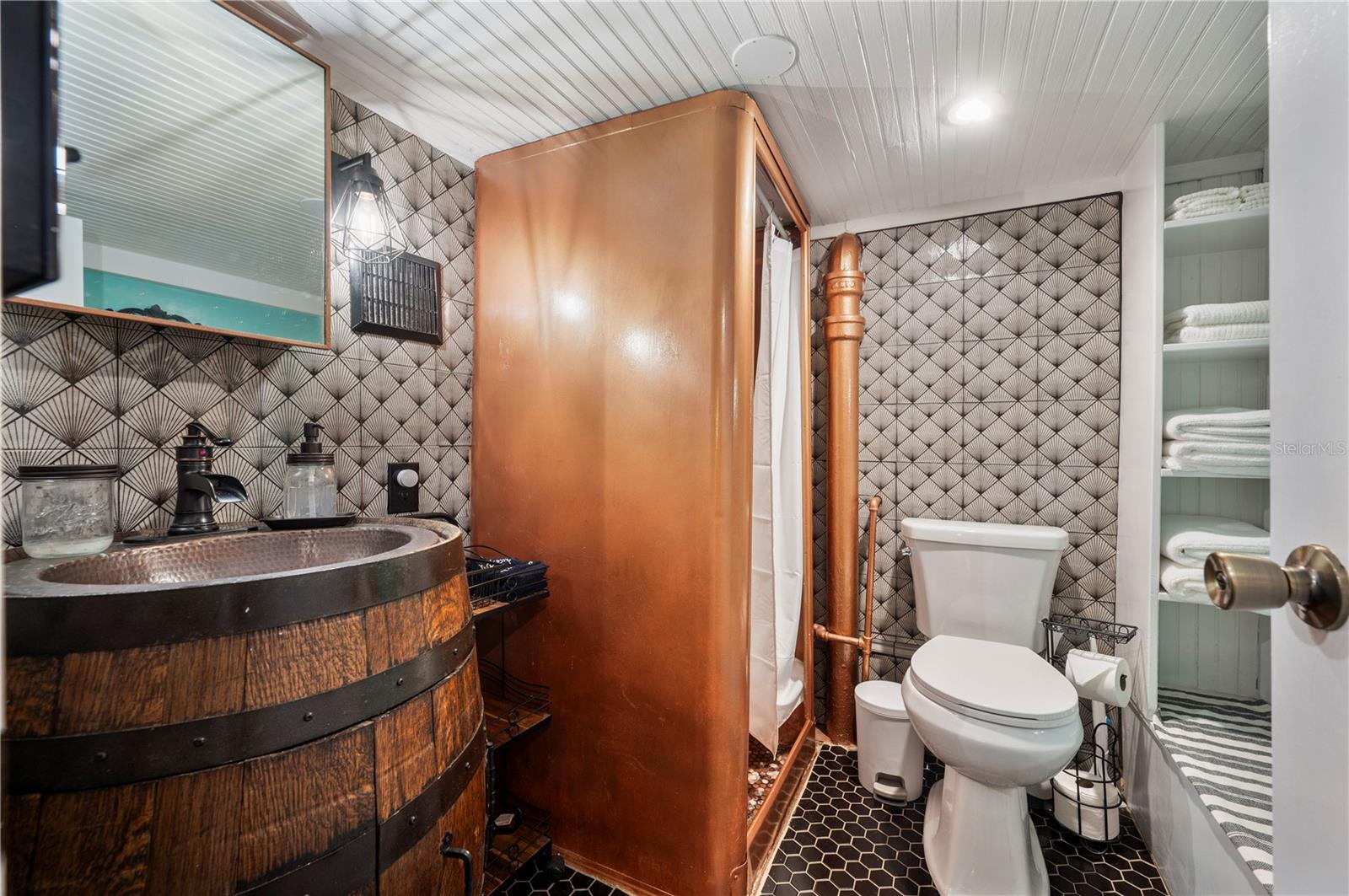 Image 73 of 95 For 2214 Coventry Avenue