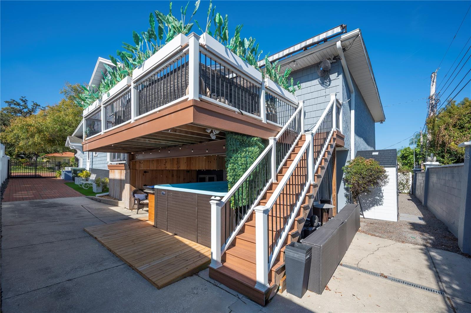 Image 75 of 95 For 2214 Coventry Avenue