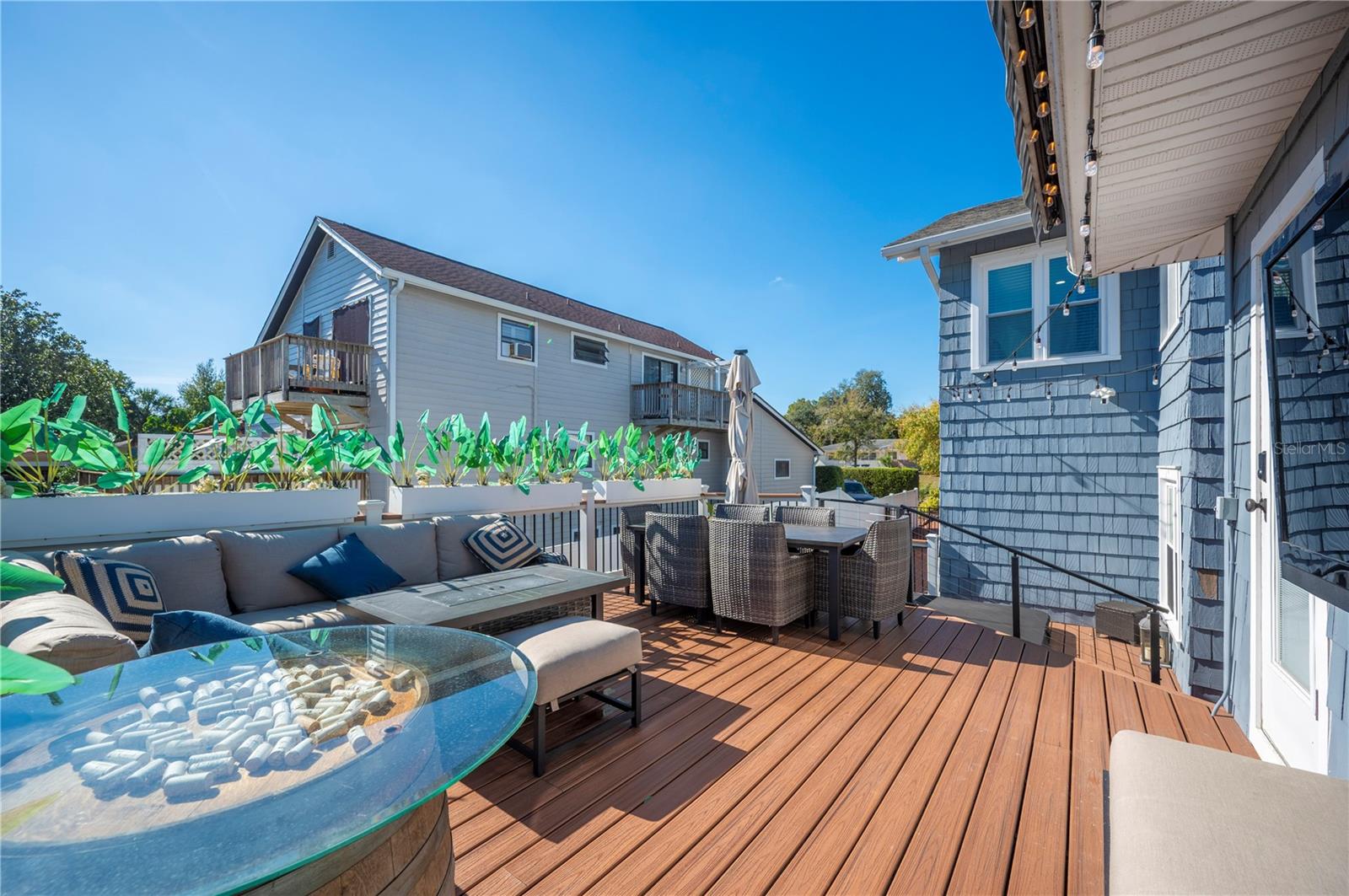 Image 76 of 95 For 2214 Coventry Avenue