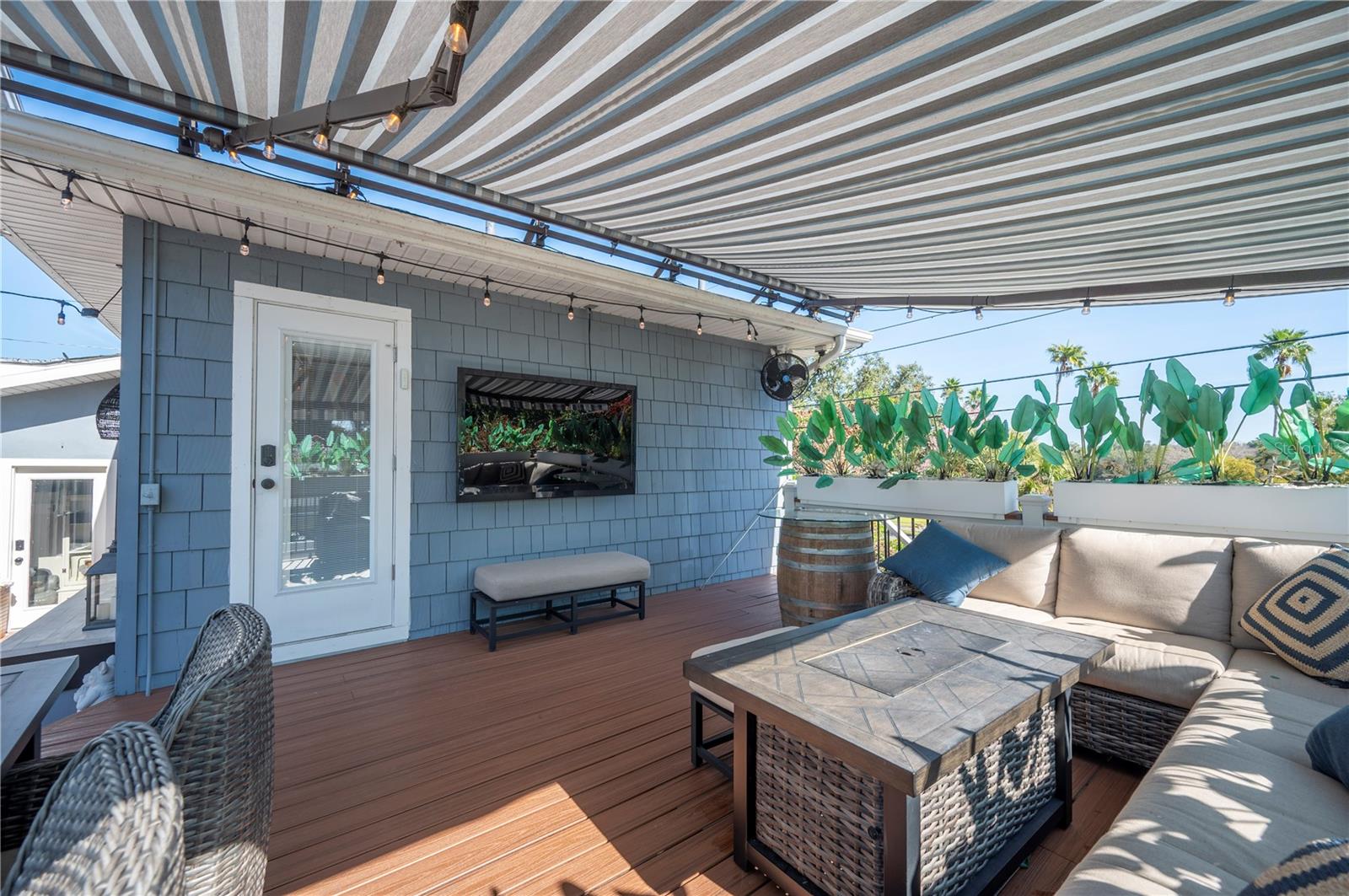 Image 82 of 95 For 2214 Coventry Avenue