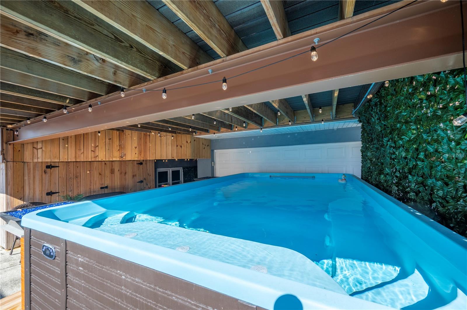 Image 85 of 95 For 2214 Coventry Avenue