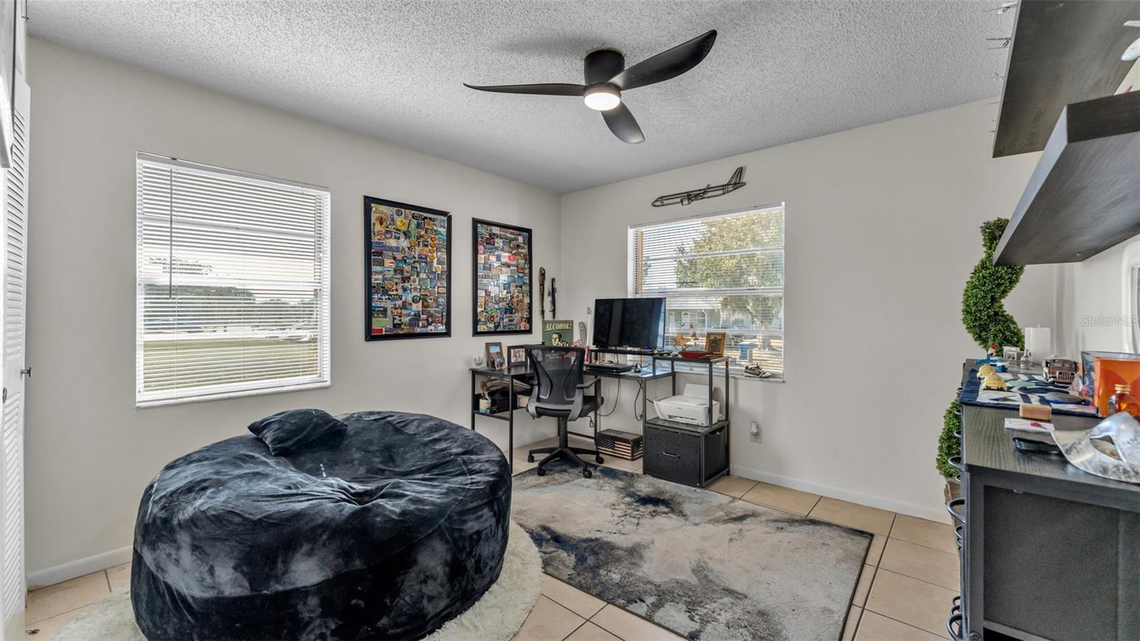 Image 31 of 44 For 950 Charmil Avenue S