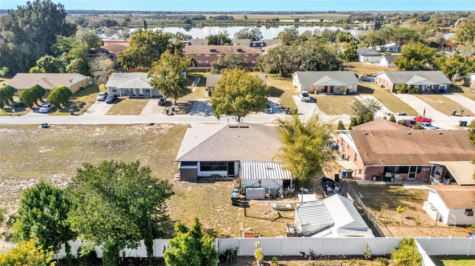 Image 40 of 44 For 950 Charmil Avenue S