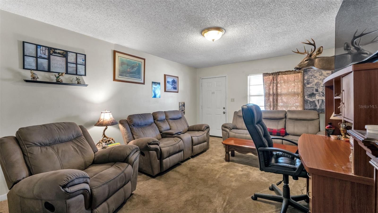 Image 6 of 44 For 950 Charmil Avenue S