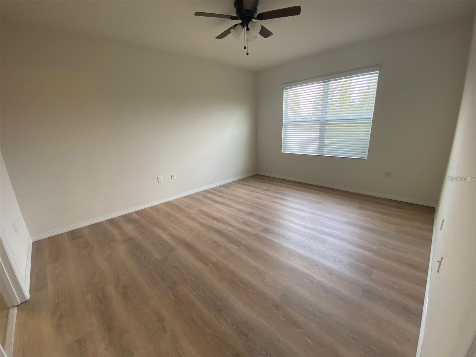 Image 18 of 28 For 2229 Blue Highlands Drive