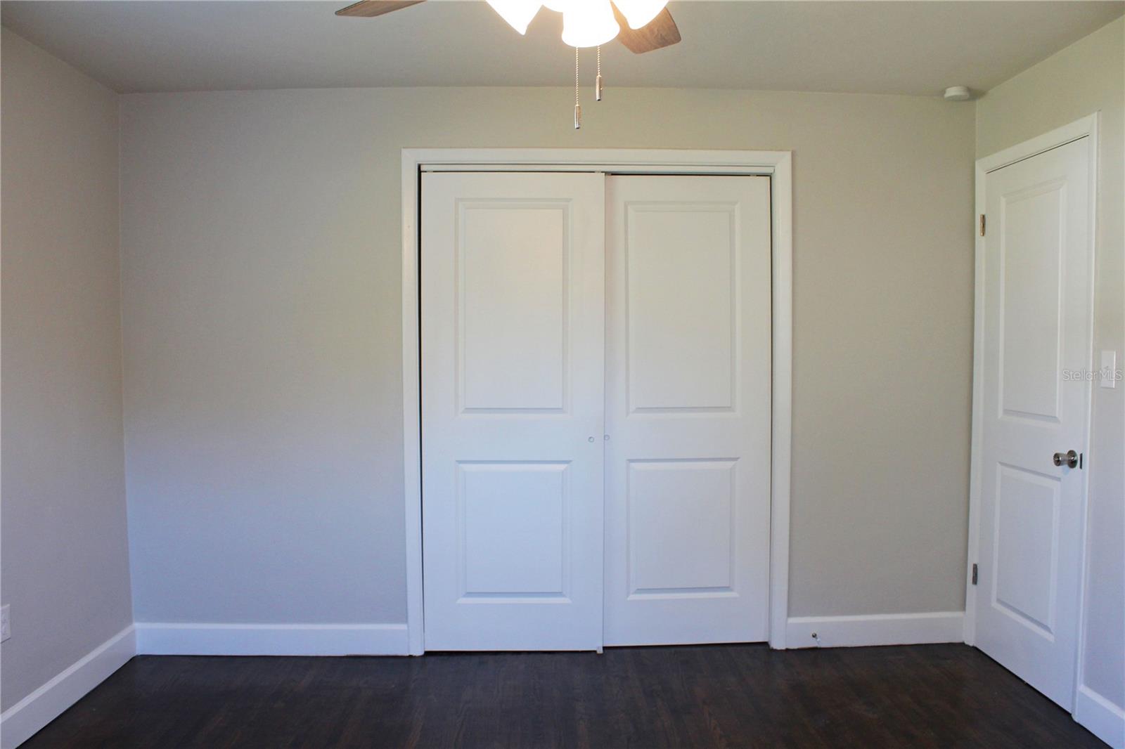 Image 14 of 27 For 840 Susan Drive