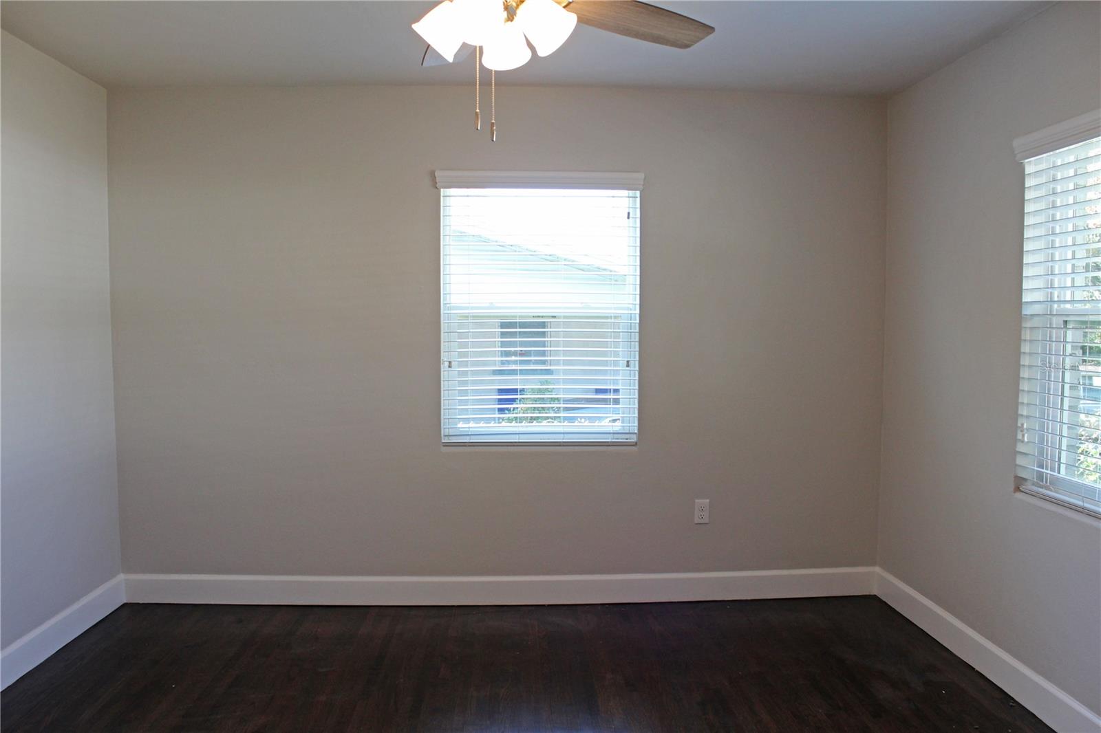 Image 15 of 27 For 840 Susan Drive