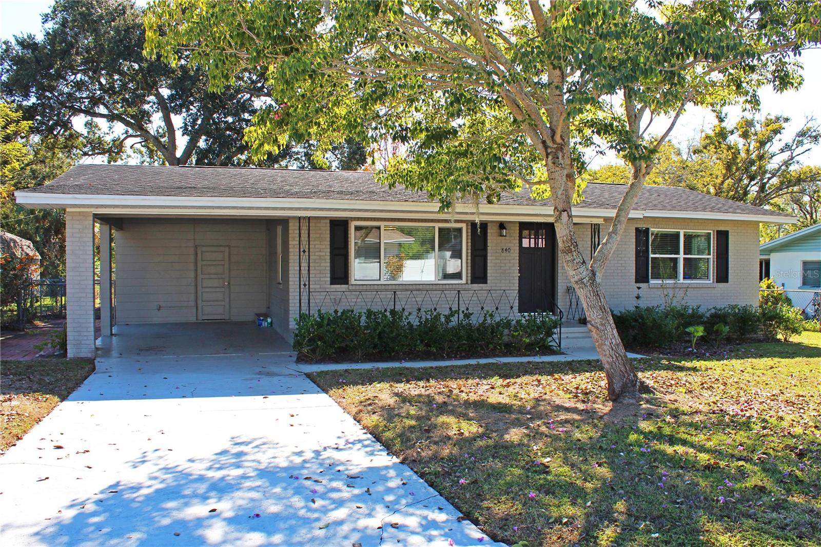 Image 2 of 27 For 840 Susan Drive