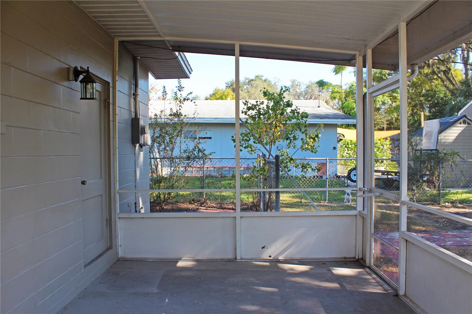 Image 22 of 27 For 840 Susan Drive