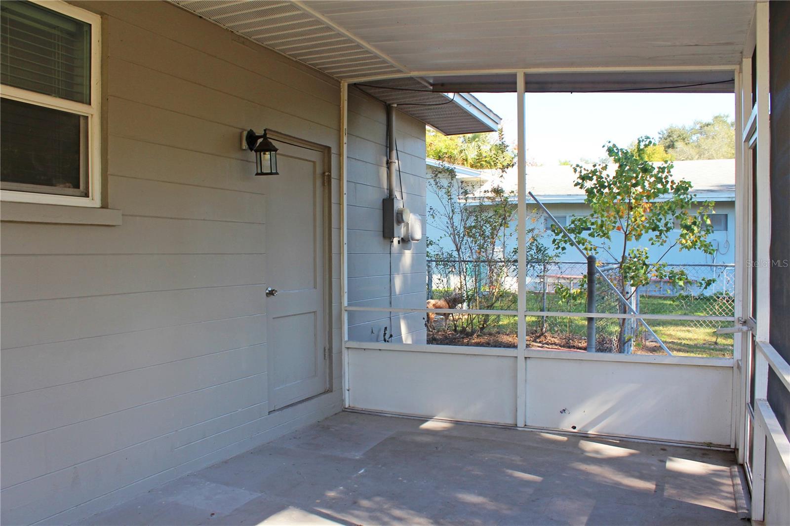 Image 23 of 27 For 840 Susan Drive