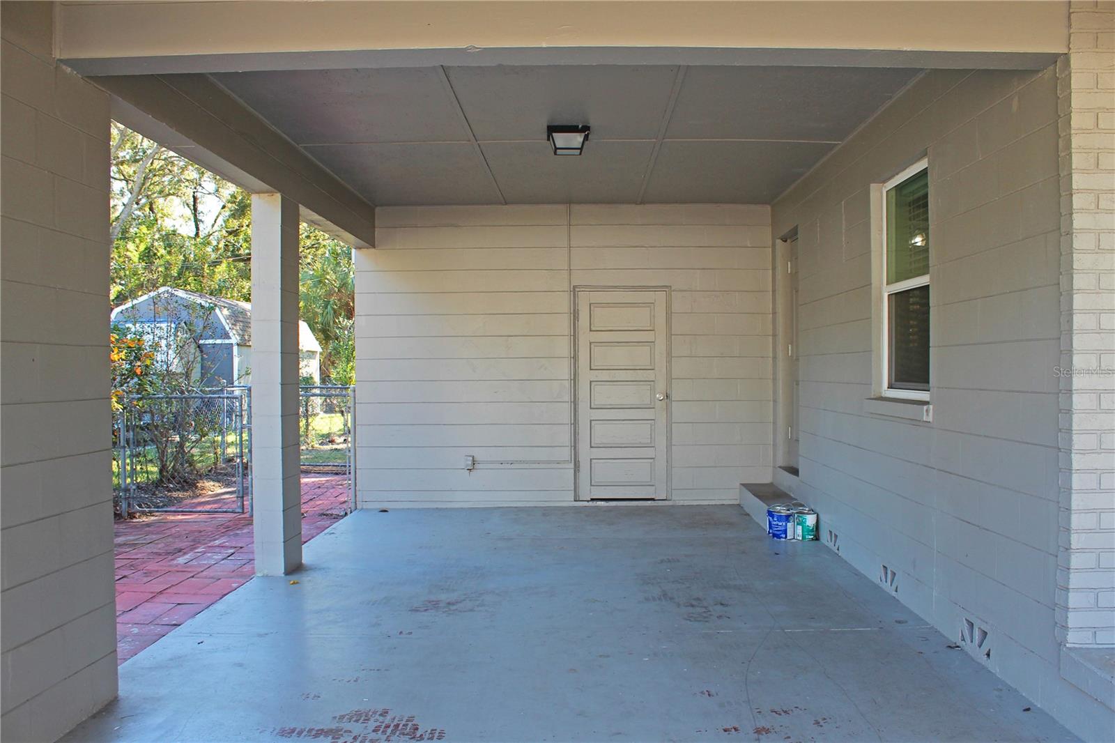 Image 4 of 27 For 840 Susan Drive