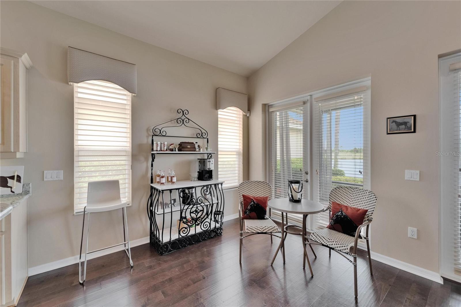 Image 20 of 79 For 3450 Turnberry Drive