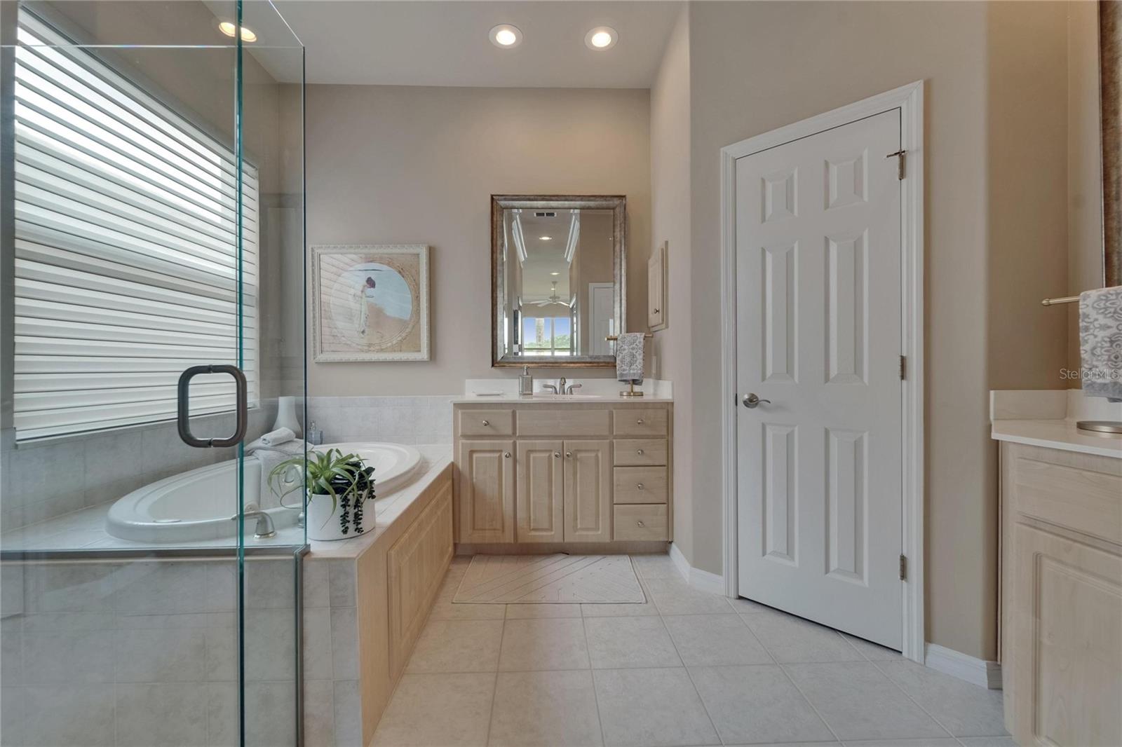 Image 27 of 79 For 3450 Turnberry Drive