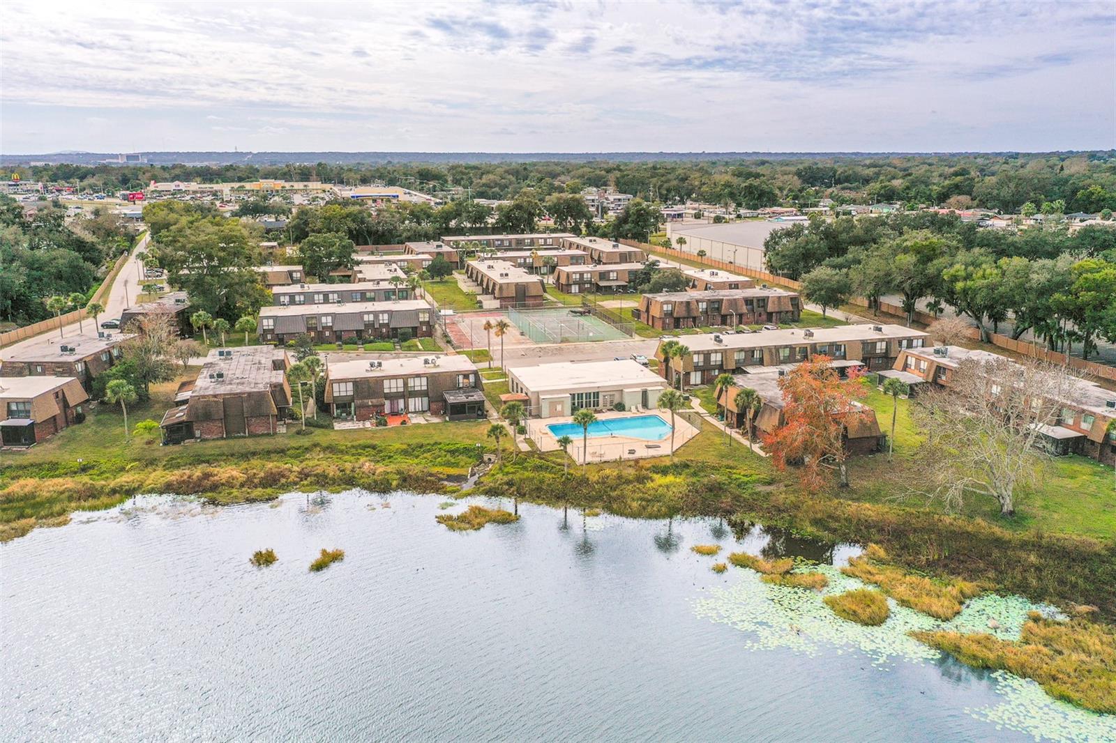 Image 27 of 31 For 1836 Crystal Lake Drive 104