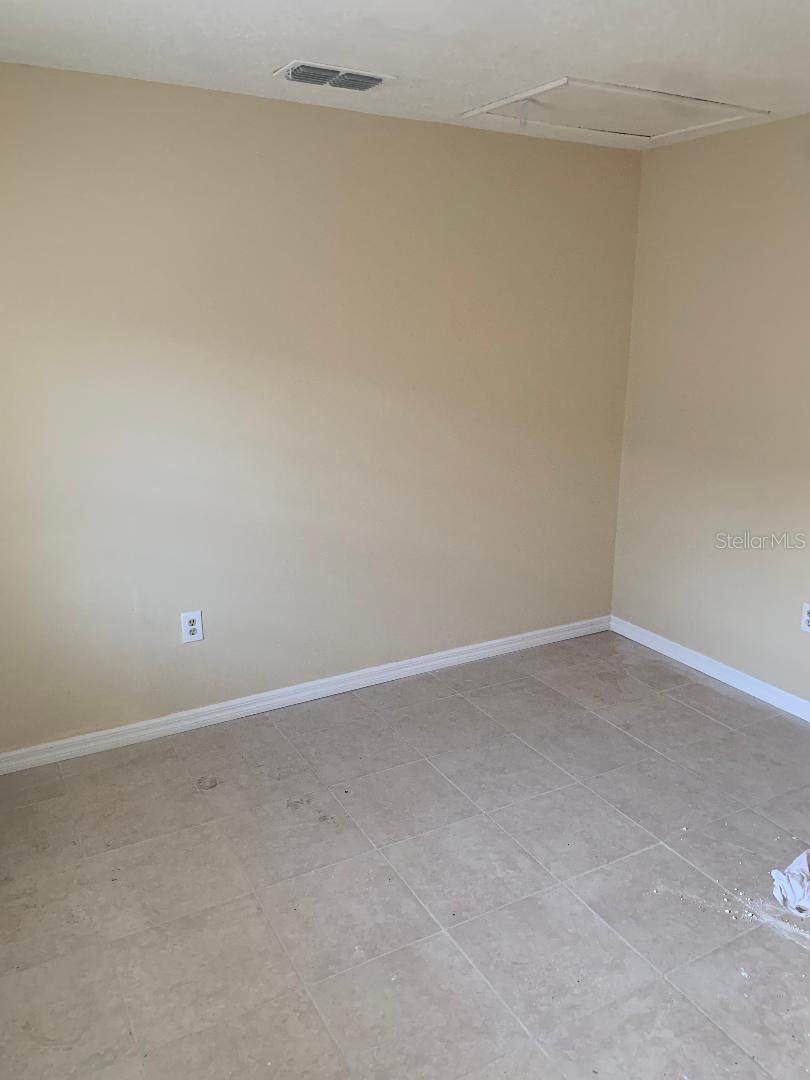 Image 3 of 10 For 2482 Chestnut Woods Drive