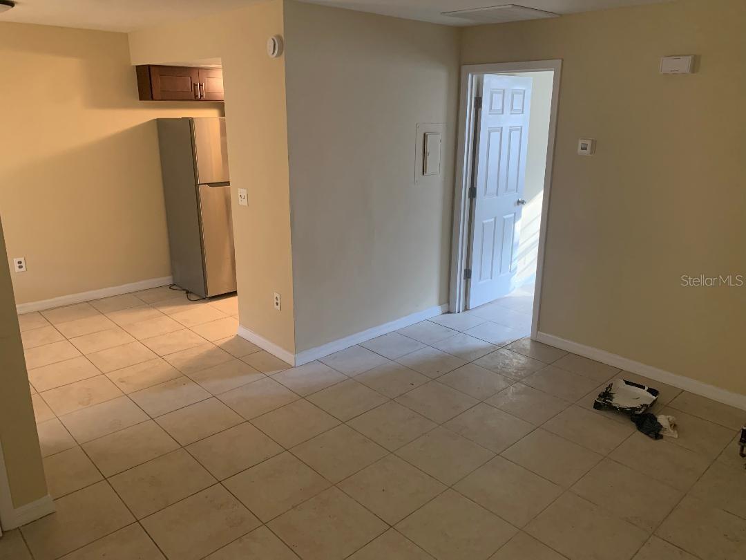 Image 4 of 10 For 2482 Chestnut Woods Drive