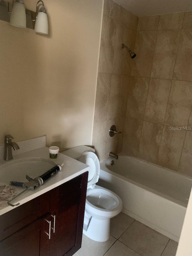 Image 8 of 10 For 2482 Chestnut Woods Drive