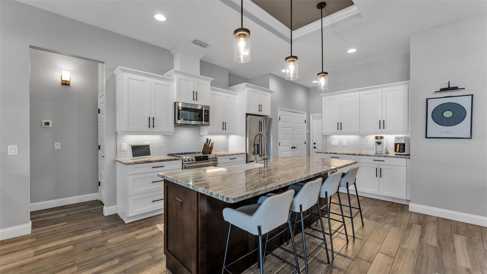 Image 18 of 70 For 3568 Lakeside Heritage Drive