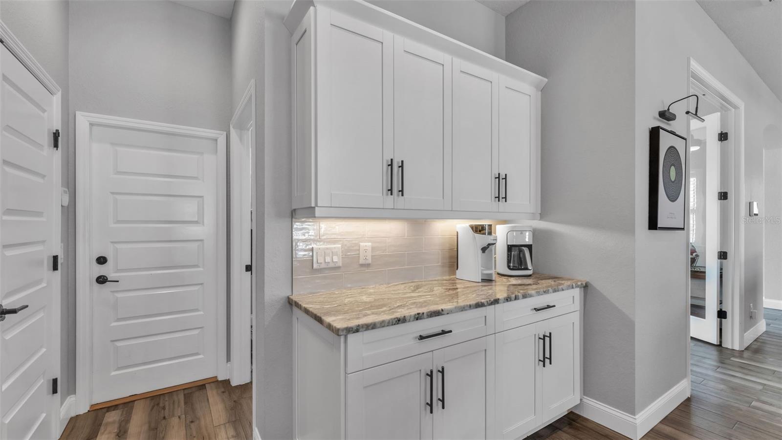 Image 22 of 70 For 3568 Lakeside Heritage Drive