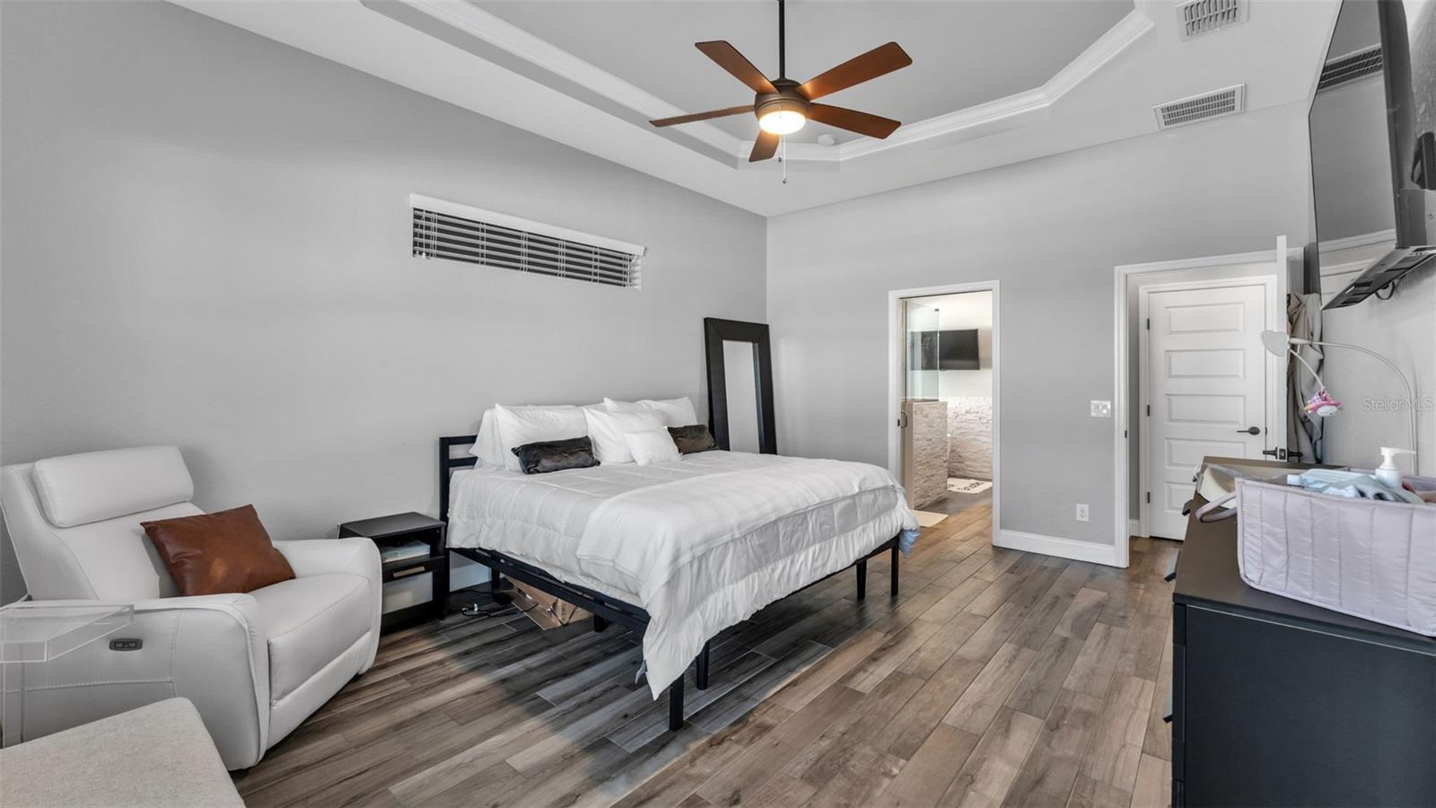 Image 28 of 70 For 3568 Lakeside Heritage Drive