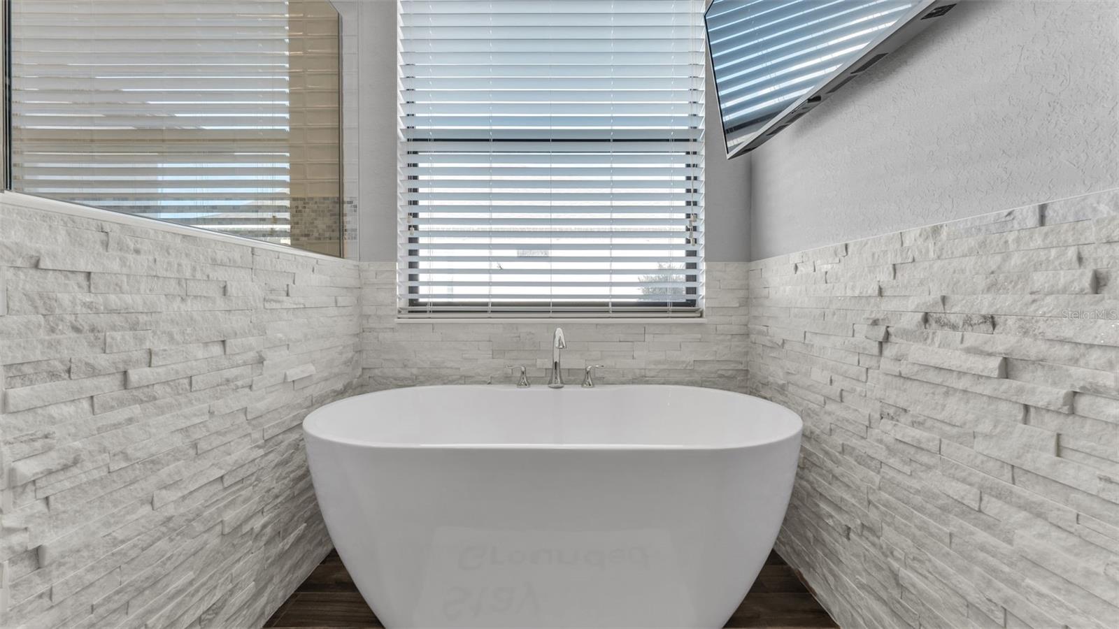 Image 31 of 70 For 3568 Lakeside Heritage Drive