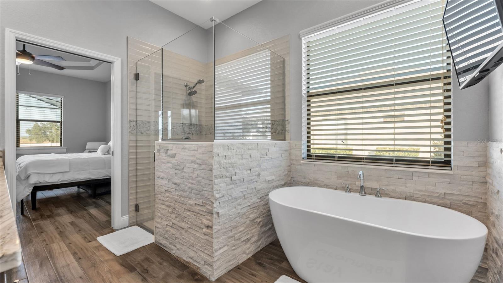 Image 32 of 70 For 3568 Lakeside Heritage Drive