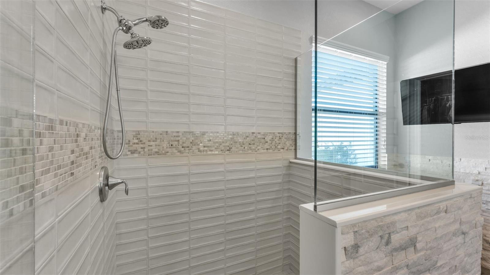 Image 35 of 70 For 3568 Lakeside Heritage Drive