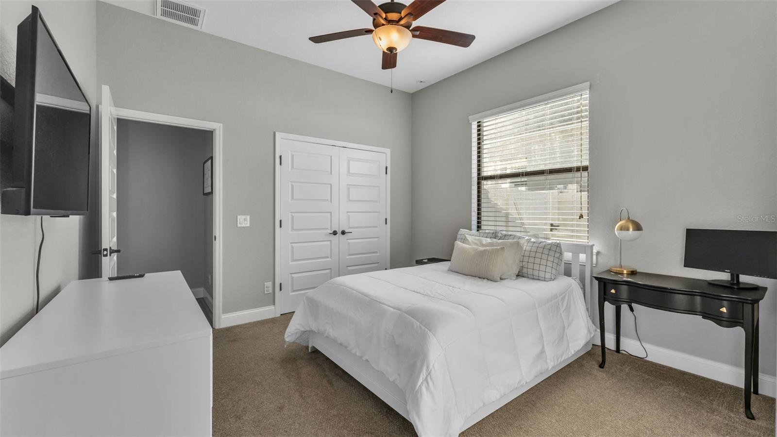 Image 43 of 70 For 3568 Lakeside Heritage Drive