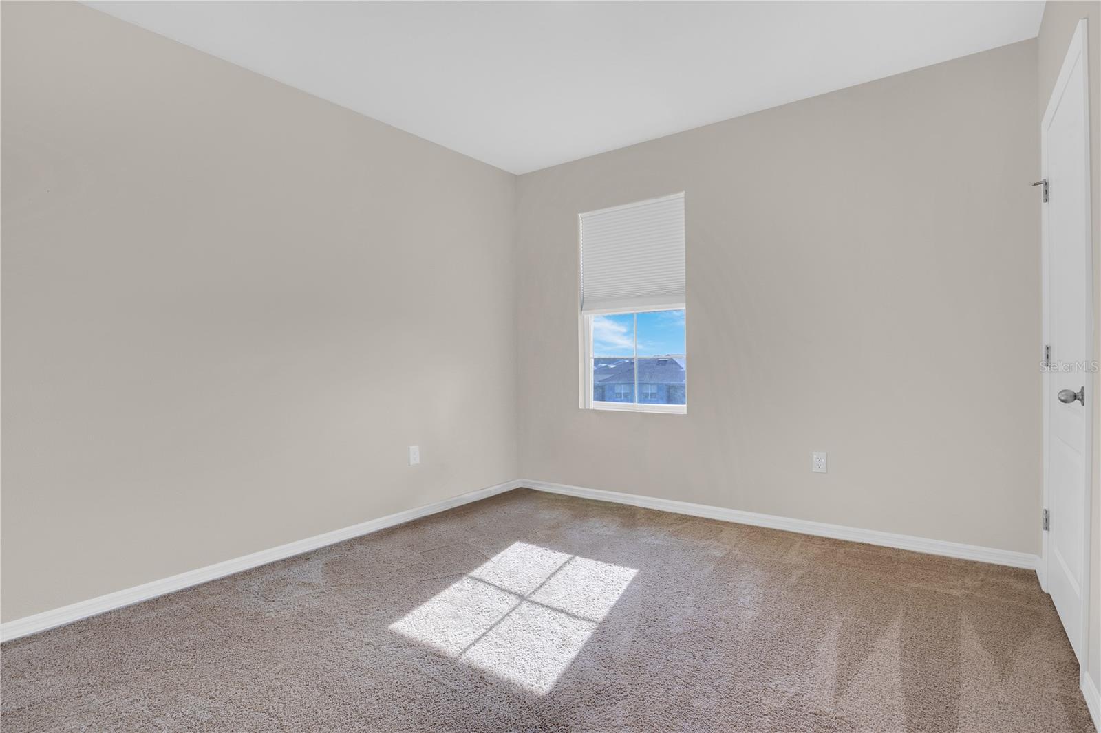 Image 19 of 32 For 204 Inman Boulevard