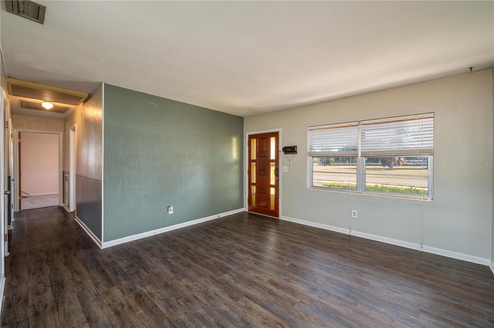 Image 11 of 40 For 514 Orange Avenue