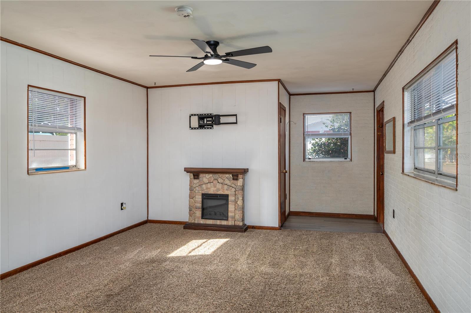 Image 19 of 40 For 514 Orange Avenue